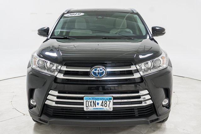 used 2019 Toyota Highlander Hybrid car, priced at $33,798