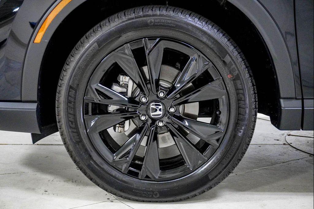 used 2025 Honda CR-V Hybrid car, priced at $39,537