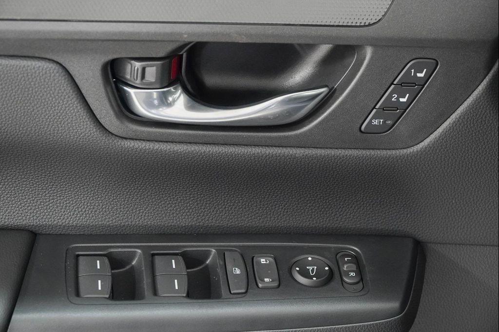 new 2026 Honda CR-V Hybrid car, priced at $39,383