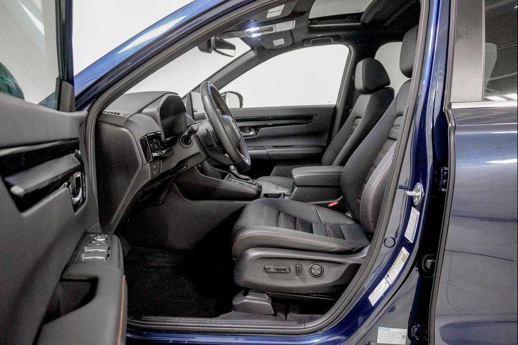 used 2025 Honda CR-V Hybrid car, priced at $39,388