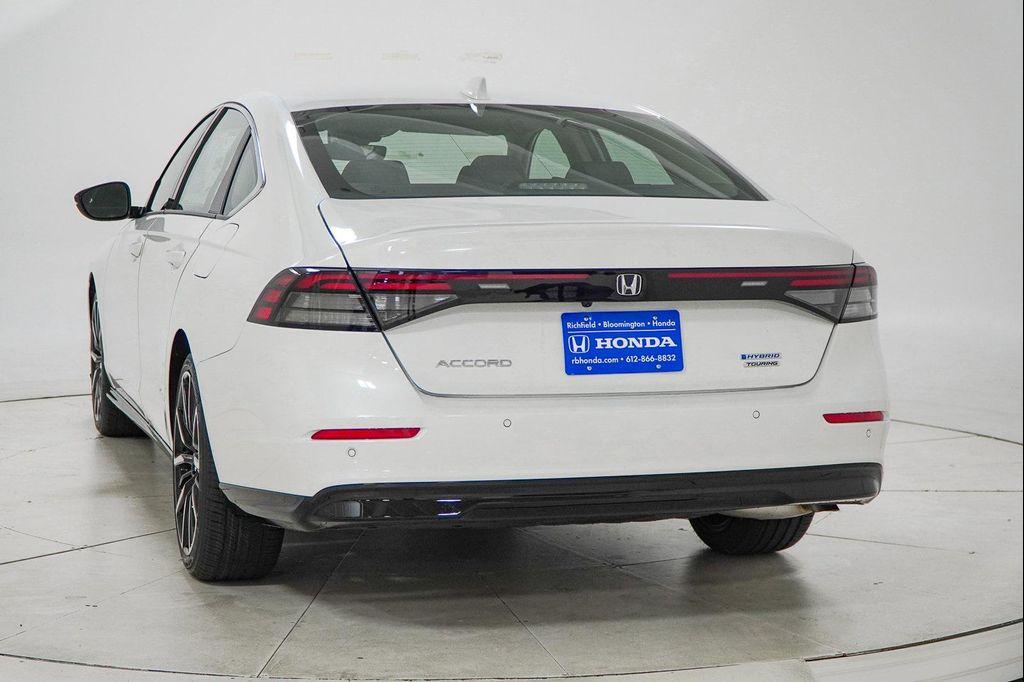 new 2025 Honda Accord Hybrid car, priced at $37,597