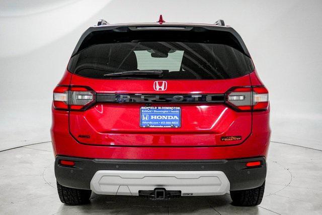 used 2025 Honda Pilot car, priced at $47,998