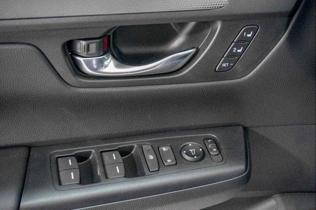 new 2026 Honda CR-V Hybrid car, priced at $39,383