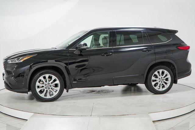 used 2022 Toyota Highlander Hybrid car, priced at $44,434