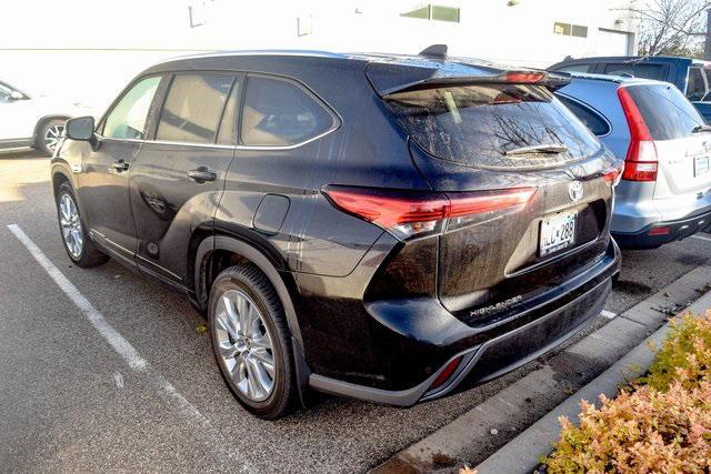 used 2022 Toyota Highlander Hybrid car, priced at $46,698