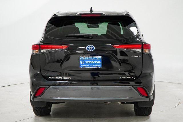 used 2022 Toyota Highlander Hybrid car, priced at $44,434