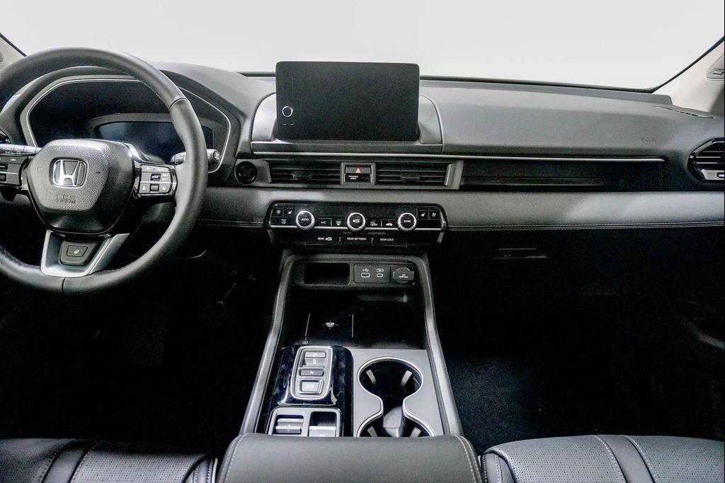 new 2025 Honda Pilot car, priced at $50,022