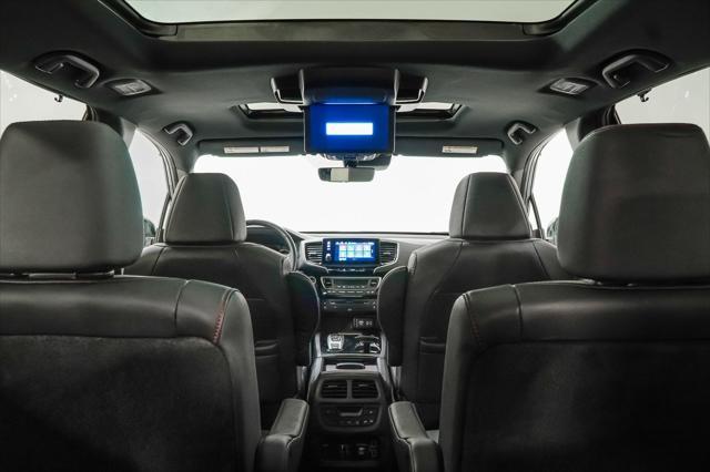 used 2022 Honda Pilot car, priced at $39,998