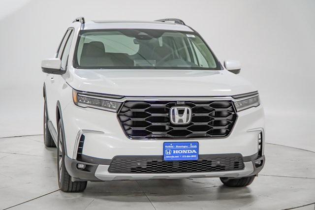 new 2025 Honda Pilot car, priced at $51,515