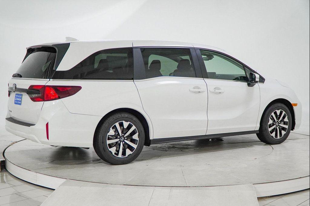 new 2026 Honda Odyssey car, priced at $41,864