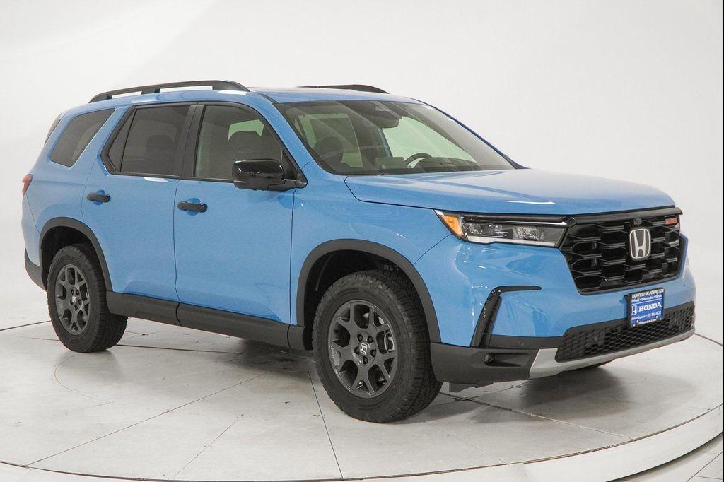 new 2025 Honda Pilot car, priced at $48,059