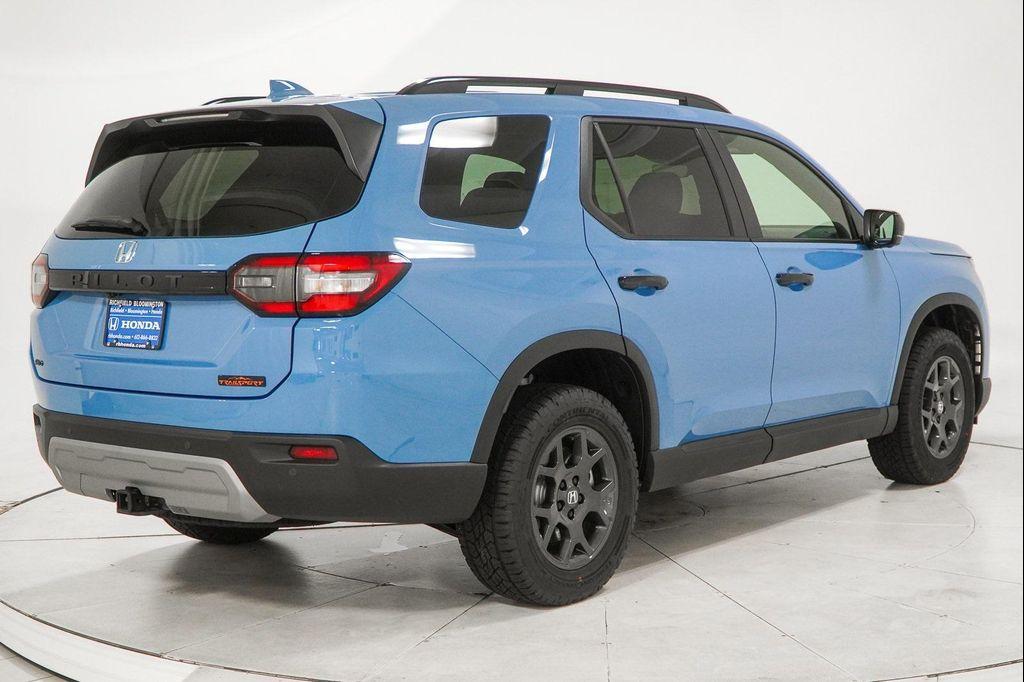 new 2025 Honda Pilot car, priced at $48,059