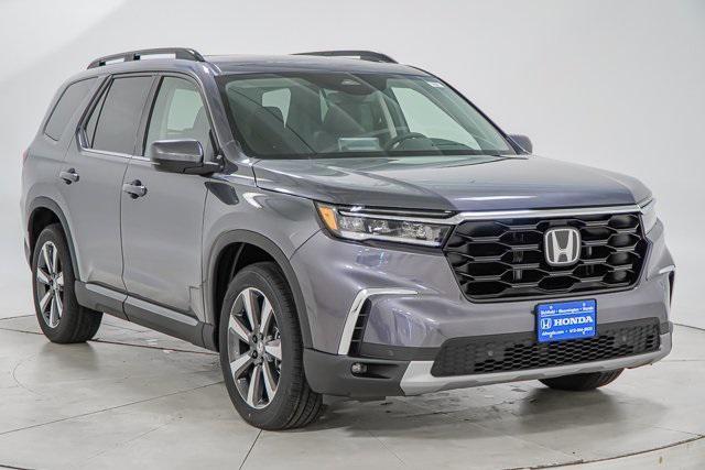 new 2025 Honda Pilot car, priced at $47,177