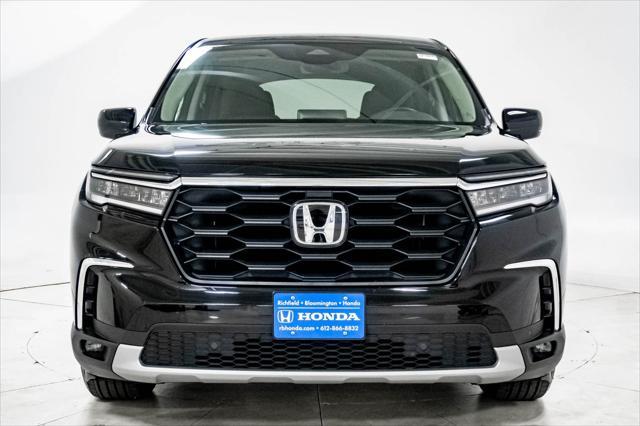 new 2025 Honda Pilot car, priced at $44,223
