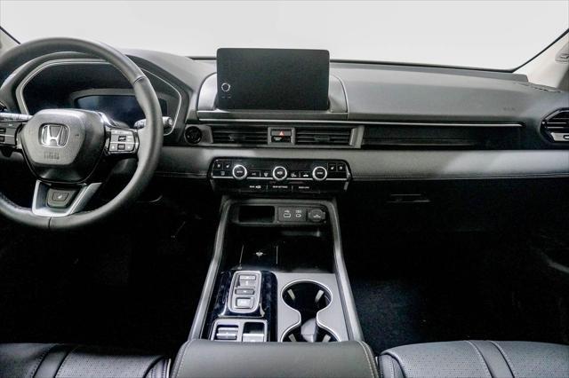 new 2025 Honda Pilot car, priced at $50,177