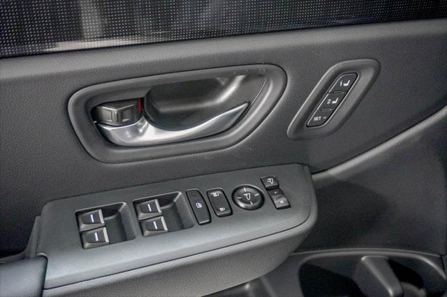 new 2025 Honda Pilot car, priced at $50,177