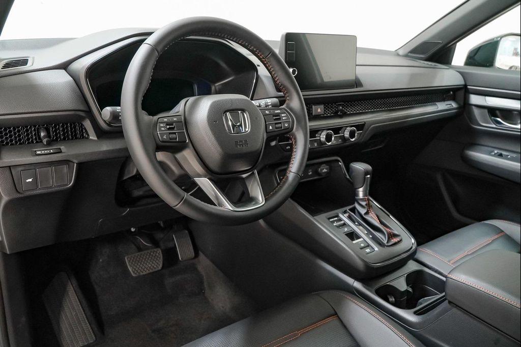 new 2026 Honda CR-V Hybrid car, priced at $39,815