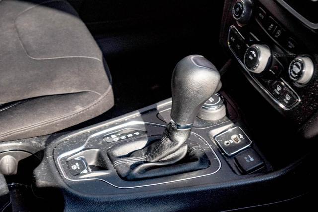 used 2020 Jeep Cherokee car, priced at $14,498