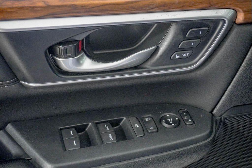 used 2020 Honda CR-V car, priced at $28,998