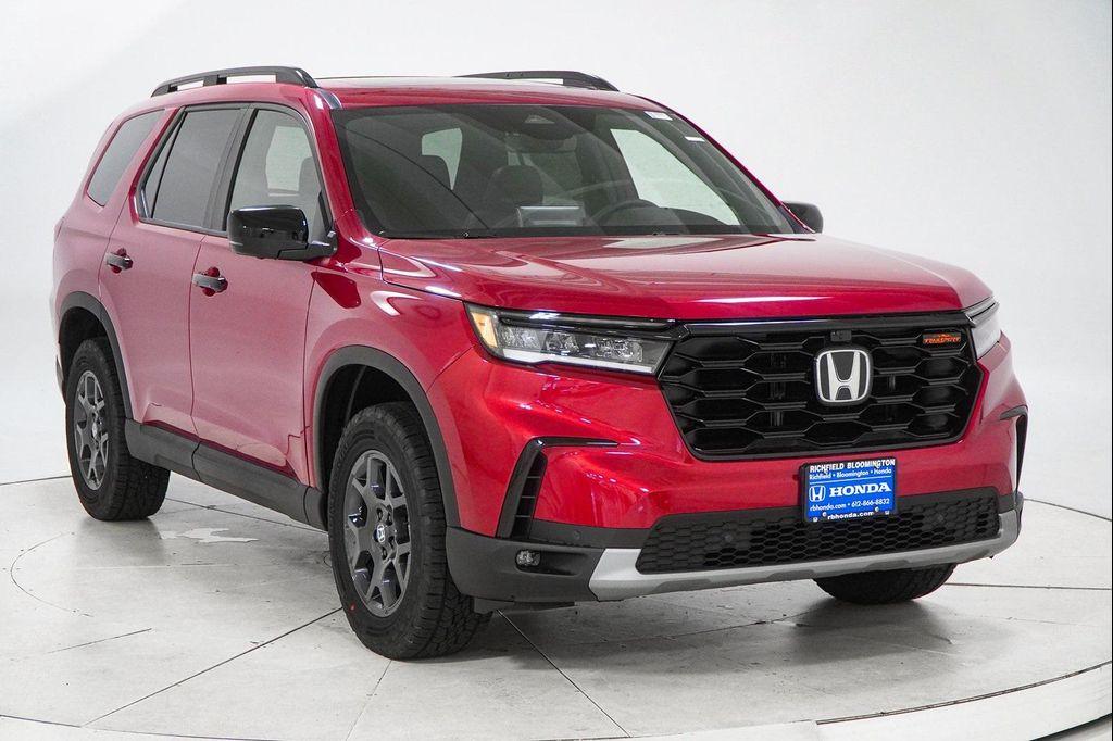 new 2025 Honda Pilot car, priced at $48,059