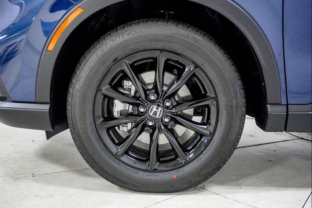 new 2026 Honda CR-V Hybrid car, priced at $39,383