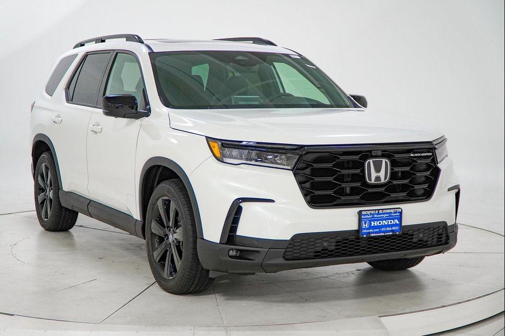 new 2025 Honda Pilot car, priced at $51,826