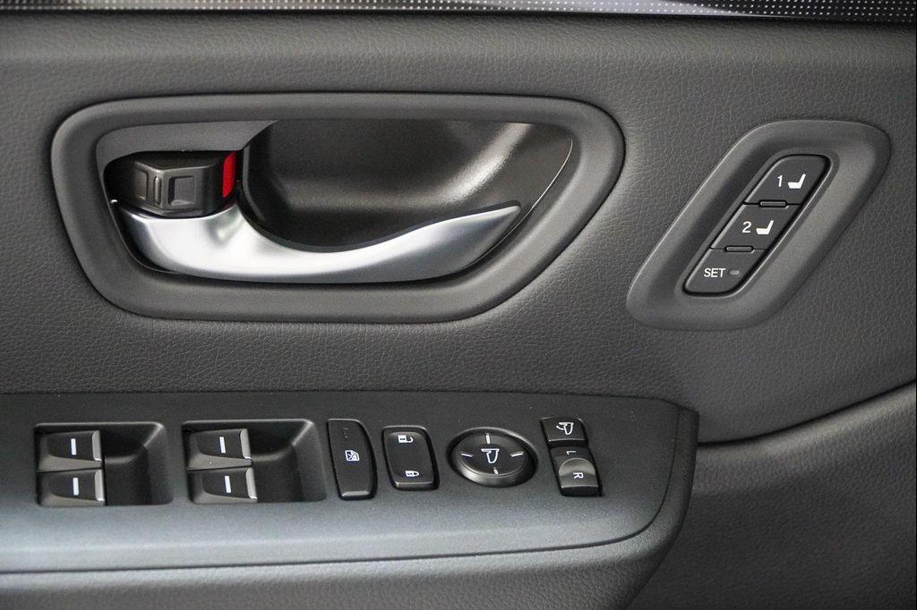 new 2025 Honda Pilot car, priced at $51,826