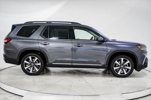 new 2025 Honda Pilot car, priced at $50,177