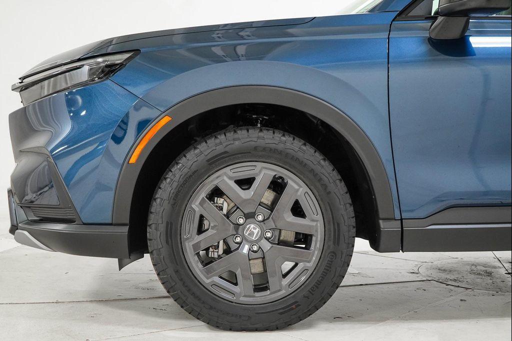 new 2026 Honda CR-V Hybrid car, priced at $38,032
