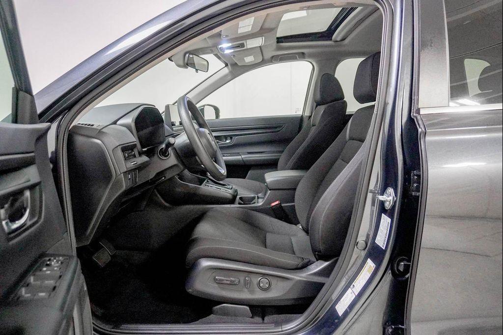 used 2025 Honda CR-V car, priced at $33,498