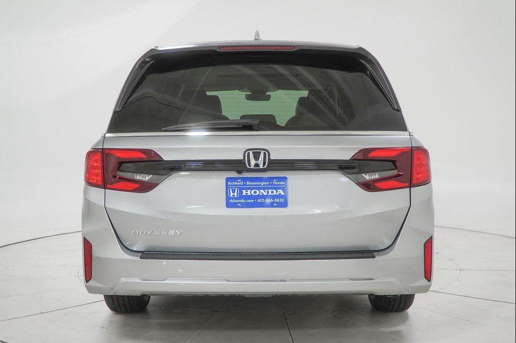 new 2026 Honda Odyssey car, priced at $41,437