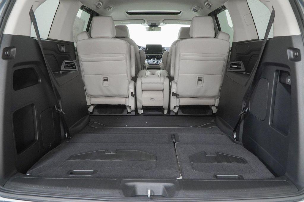 new 2026 Honda Odyssey car, priced at $41,437