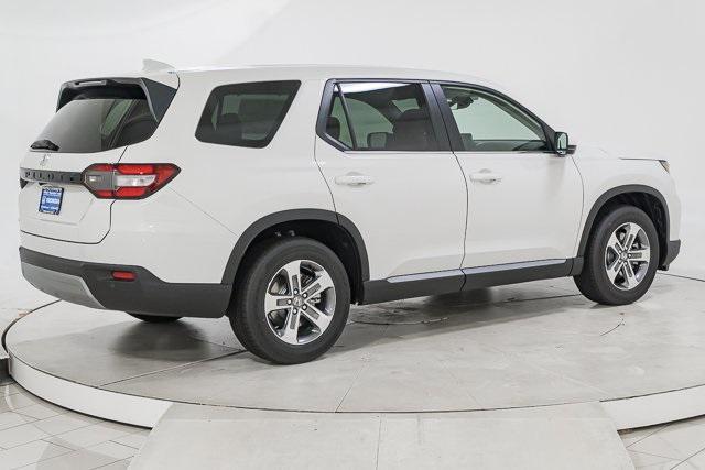 new 2025 Honda Pilot car, priced at $44,650