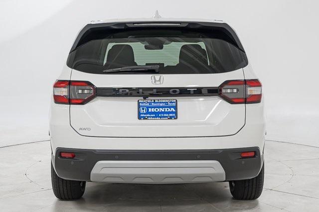 new 2025 Honda Pilot car, priced at $44,650