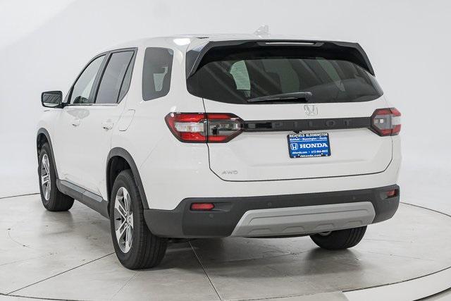new 2025 Honda Pilot car, priced at $44,650
