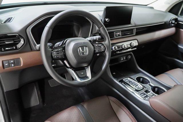new 2025 Honda Pilot car, priced at $50,604