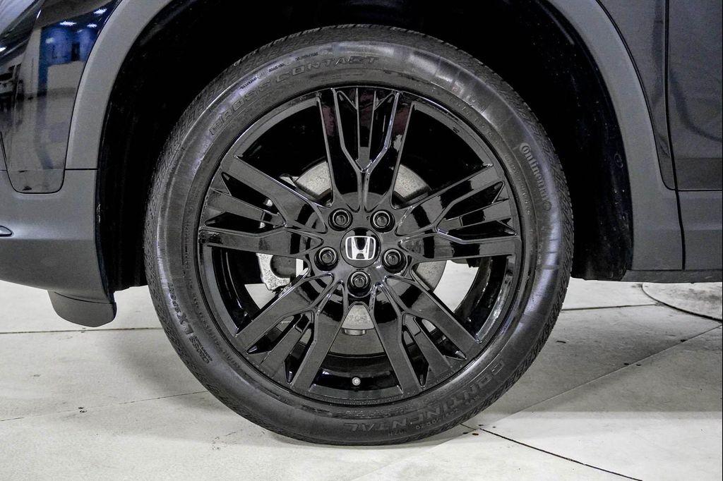 used 2022 Honda Pilot car, priced at $34,995