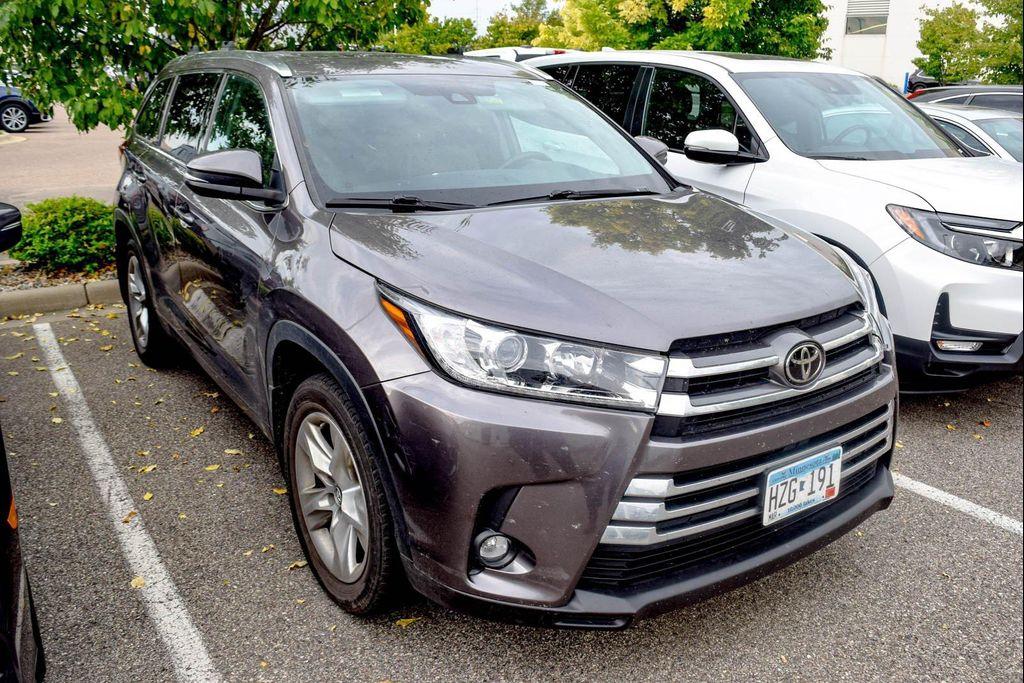used 2019 Toyota Highlander car, priced at $29,295