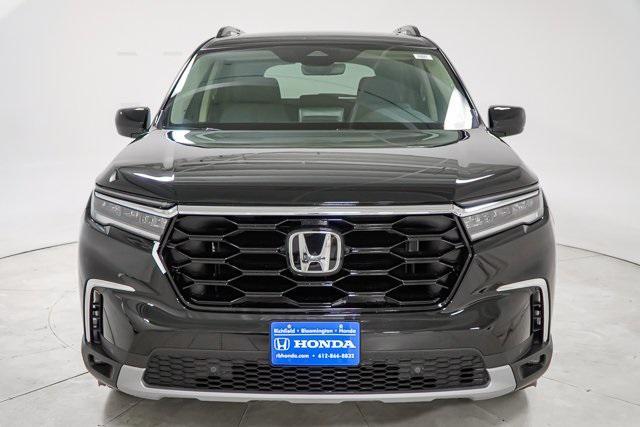 new 2025 Honda Pilot car, priced at $47,177