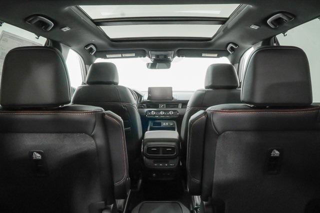 new 2025 Honda Pilot car, priced at $47,632