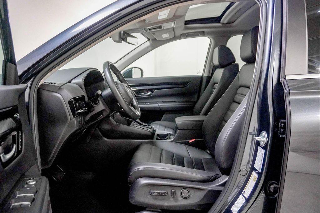 used 2023 Honda CR-V car, priced at $32,998