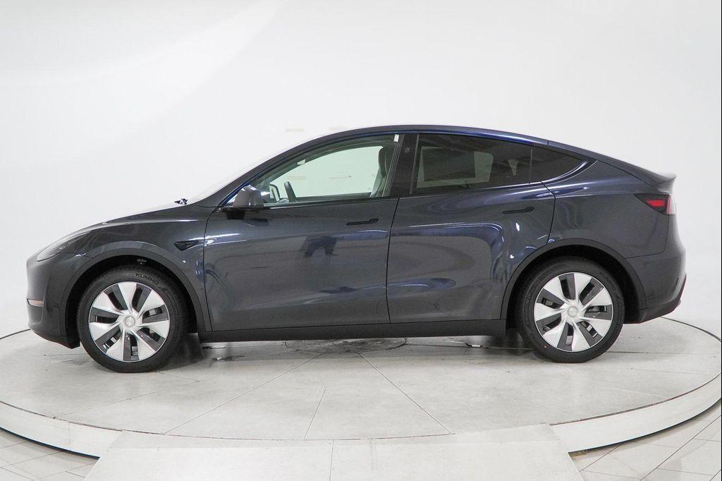 used 2024 Tesla Model Y car, priced at $33,510