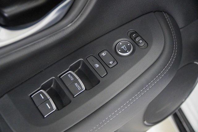 new 2025 Honda HR-V car, priced at $31,372
