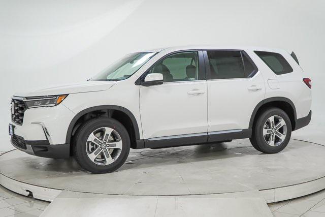 new 2025 Honda Pilot car, priced at $44,495