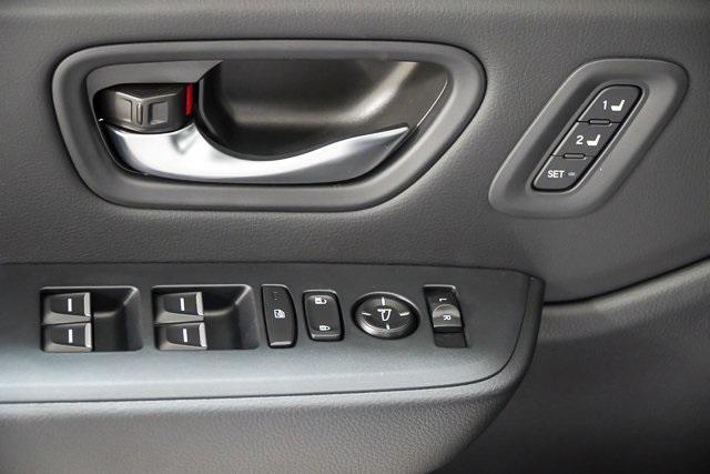 new 2025 Honda Pilot car, priced at $44,495