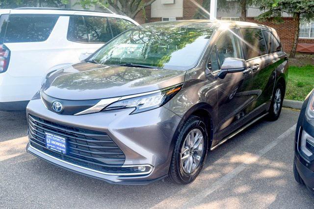 used 2022 Toyota Sienna car, priced at $37,998