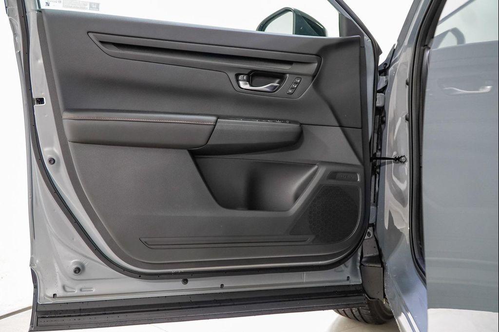 new 2026 Honda CR-V Hybrid car, priced at $39,815