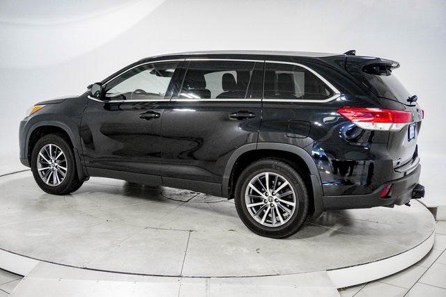 used 2019 Toyota Highlander car, priced at $28,498