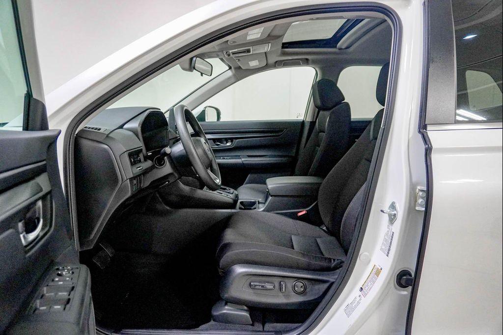 used 2025 Honda CR-V car, priced at $33,812
