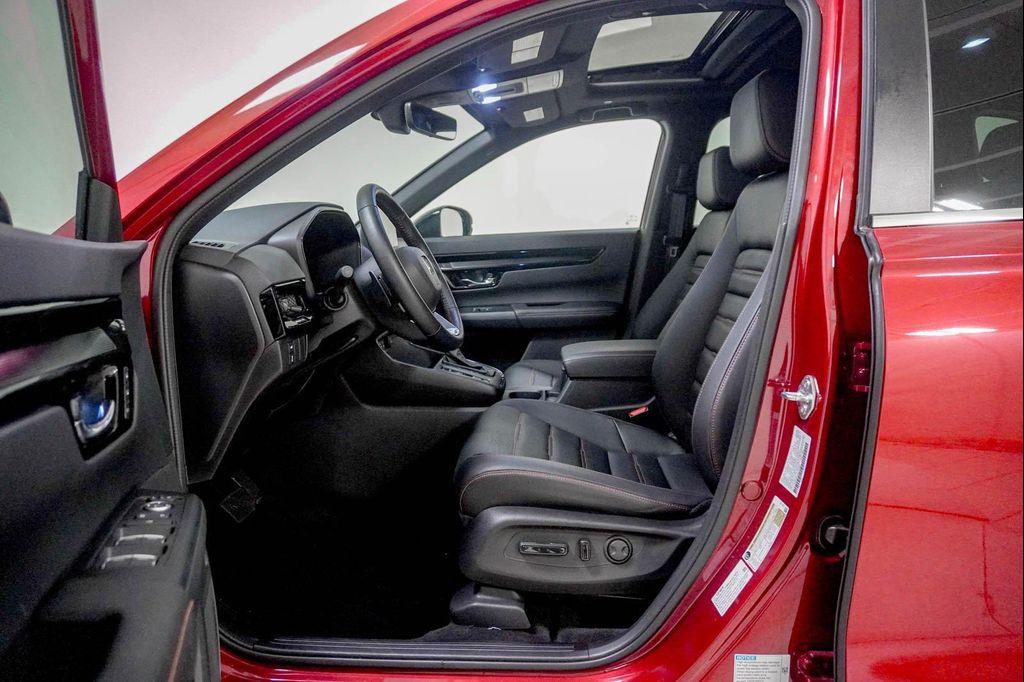 used 2025 Honda CR-V Hybrid car, priced at $39,598